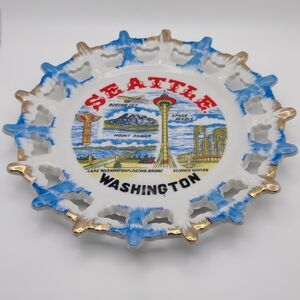 Vintage 1960s Seattle Souvenir Plate with World's Fair & Local Attractions 1962